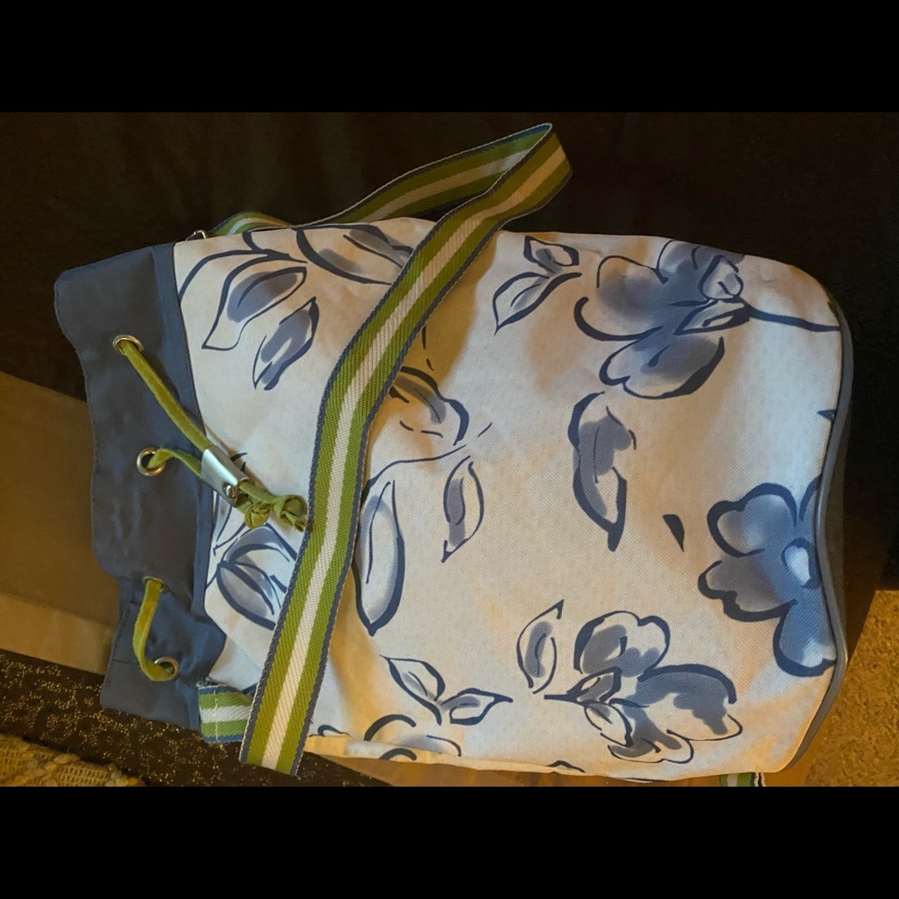 Floral Pattern Drawstring Closure Beach Bag. - image 4